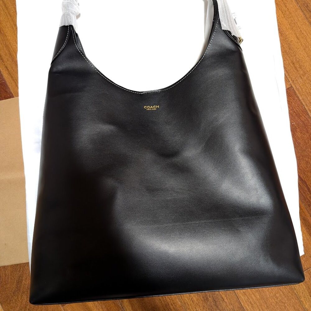 Brooklyn Shoulder Bag 39 Black/Brass
